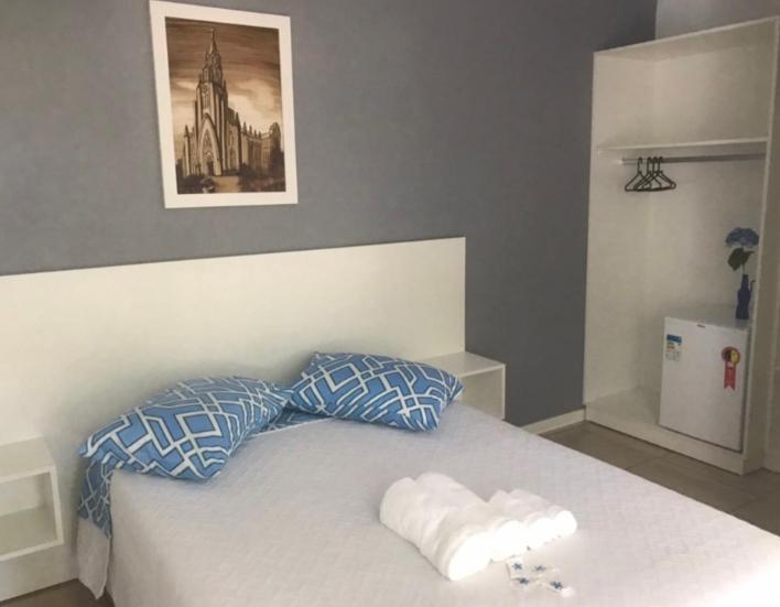 Suite Em Gramado, Proxima A Avenida Das Hortencias Esterno foto